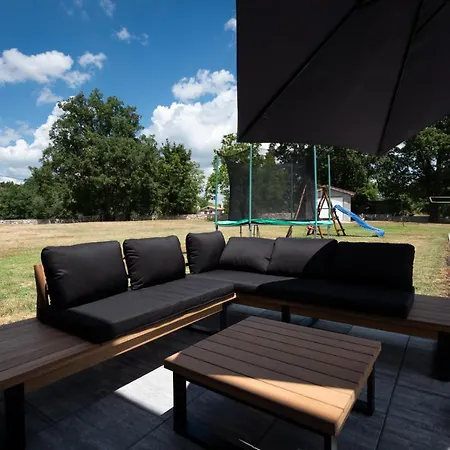 Сasa de vacaciones Slivari Nedeščina